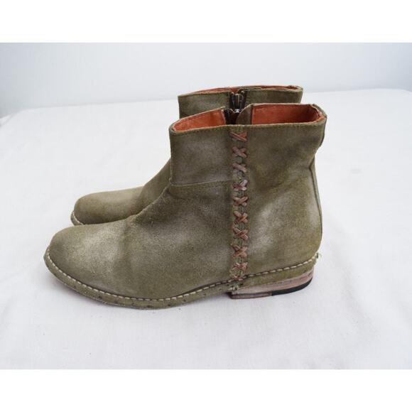 Bed Stu Distressed Gray Leather Suede Zip Ankle Boots 6.5 Criss Cross Festival - Picture 1 of 8